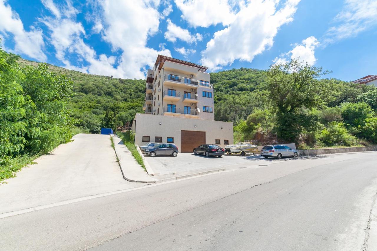 Welcome Apartments Petrovac Exterior photo